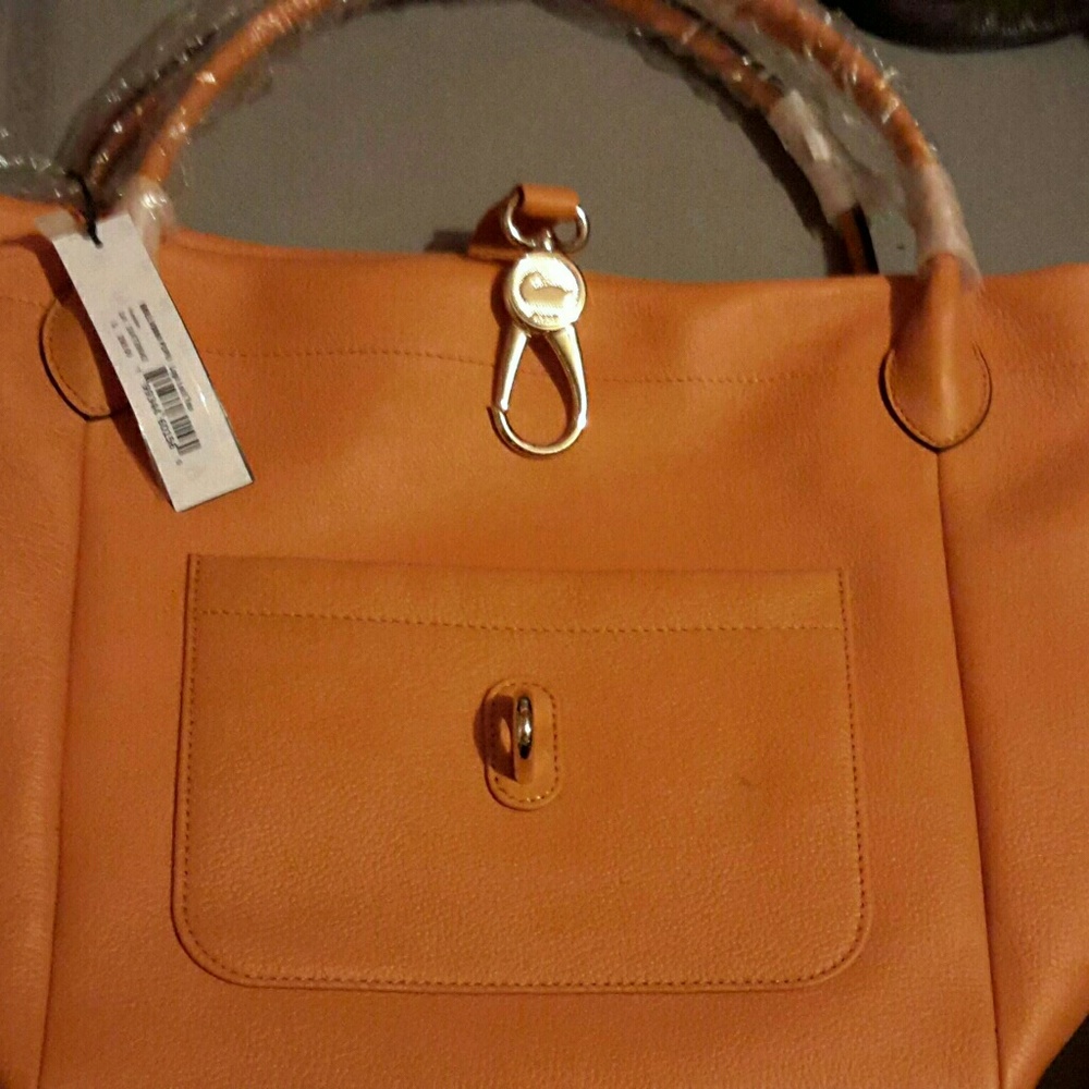 NWT Dooney & Burke Leather Bag